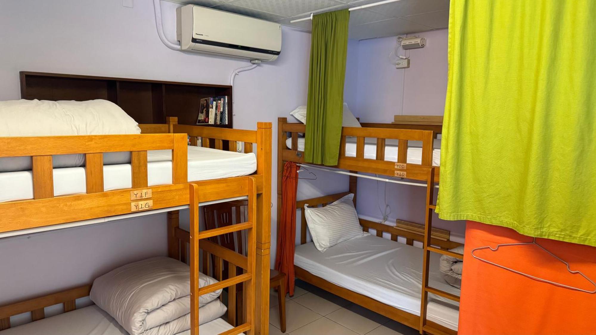 Center.Center Hostel Пули Экстерьер фото