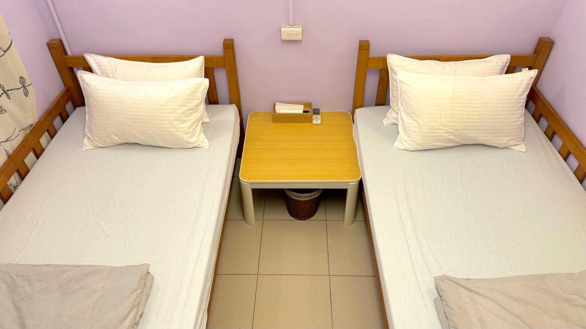 Center.Center Hostel Пули Экстерьер фото